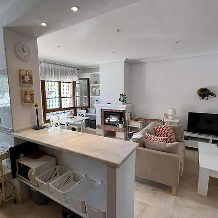 By The Pool Costa Blanca 3br * אוריהואלה