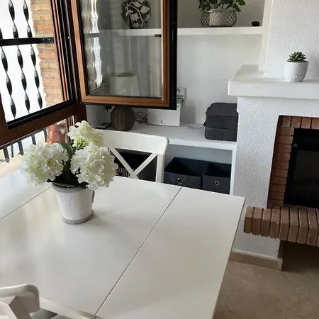 By The Pool Costa Blanca 3br בית נופש